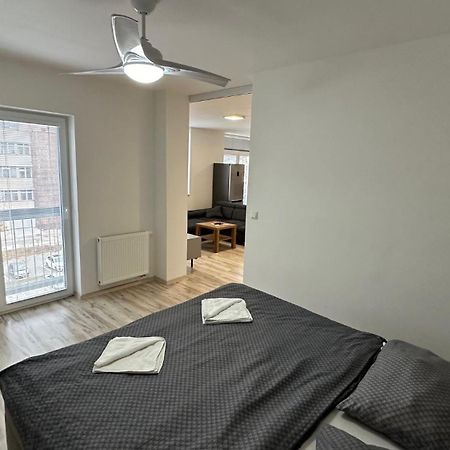 2 Room Apartment With Balcony Liptovský Mikuláš Esterno foto